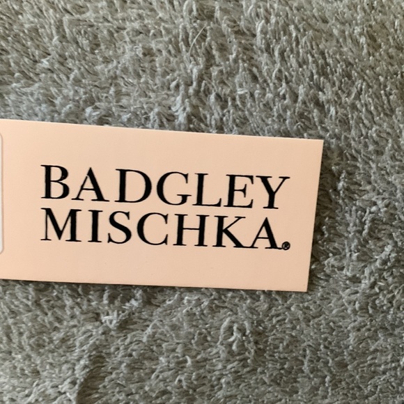 Leather blazer xl. Very soft. Xl excellent fit. Vegan leather. - Picture 7 of 9